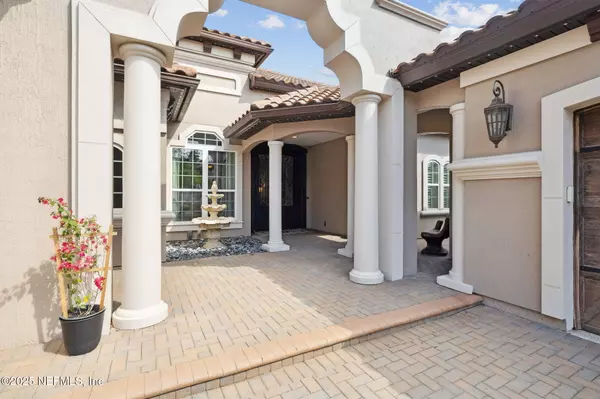 Ponte Vedra, FL 32081,464 DEER VALLEY DR