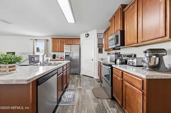 6781 HANFORD ST Jacksonville, FL 32219