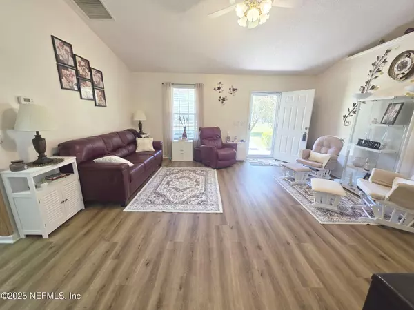 Baldwin, FL 32234,231 3RD (INCLUDES ADJACENT LOT) ST W