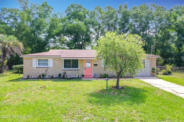 2829 GOLDENROD CIR E, Jacksonville, FL 32246