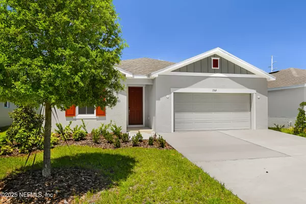 1749 CARNELIAN ST, Deland, FL 32720