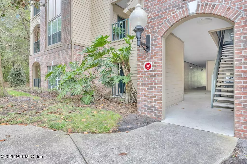 Jacksonville, FL 32256,7800 POINT MEADOWS DR #1511