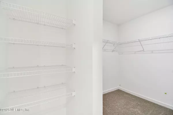 7379 QUEENSGATE CIR Jacksonville, FL 32219