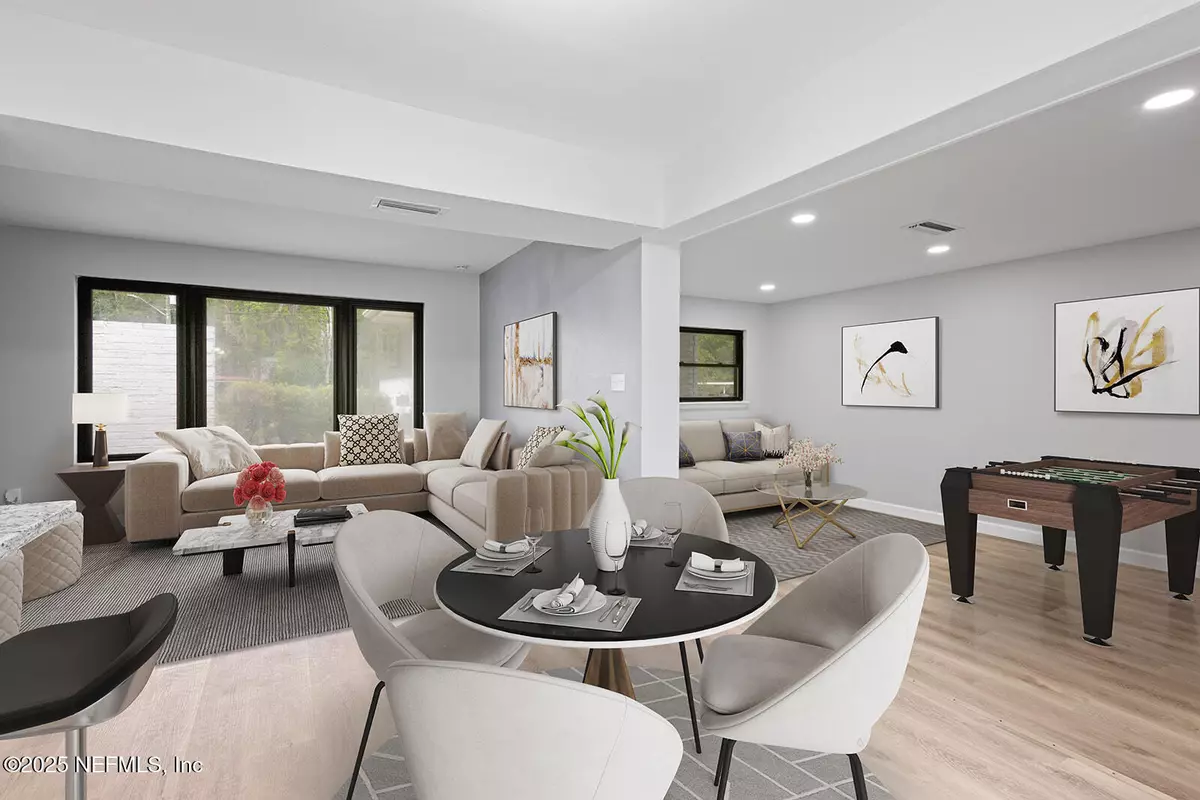 Jacksonville, FL 32205,7054 DEAUVILLE RD