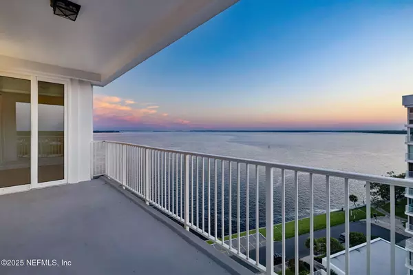 1560 LANCASTER TER #1203, Jacksonville, FL 32204