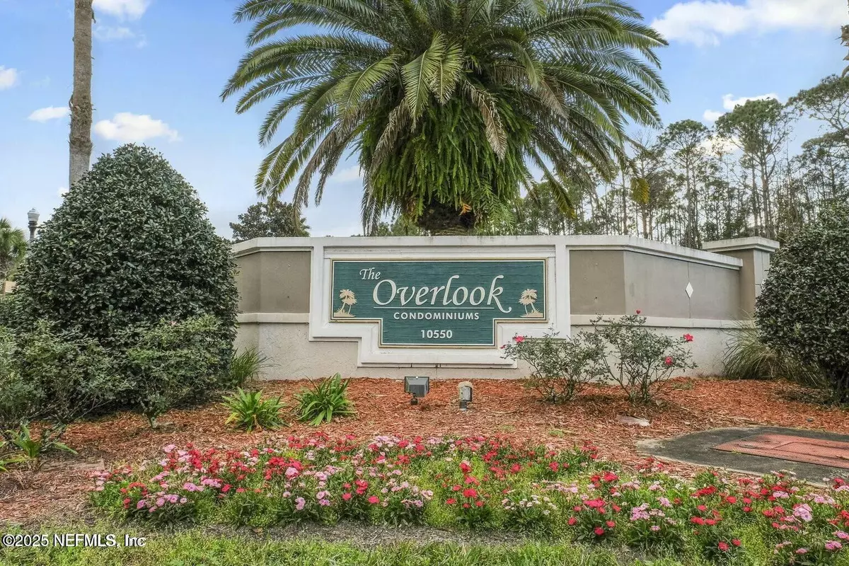 Jacksonville, FL 32256,10550 BAYMEADOWS RD #610