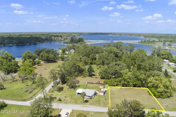 Pomona Park, FL 32181,222 PERRY ST