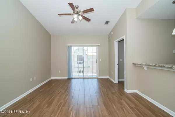 8235 LOBSTER BAY CT #305, Jacksonville, FL 32256