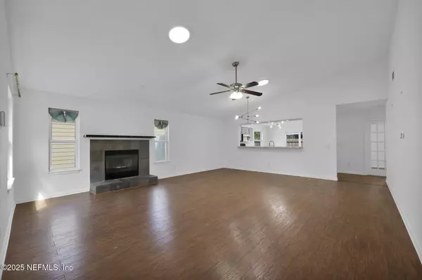 Jacksonville, FL 32277,5455 SPRING BROOK RD