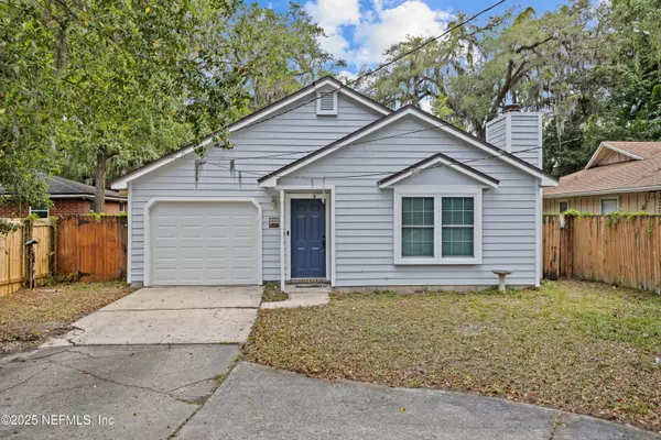7237 OAKWOOD DR, Jacksonville, FL 32211