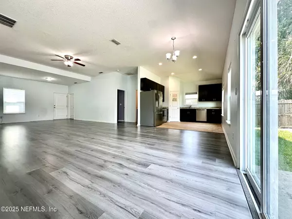 Jacksonville, FL 32216,2714 HANZAS CT