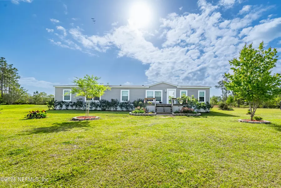 4901 SE 89TH PL, Hampton, FL 32044