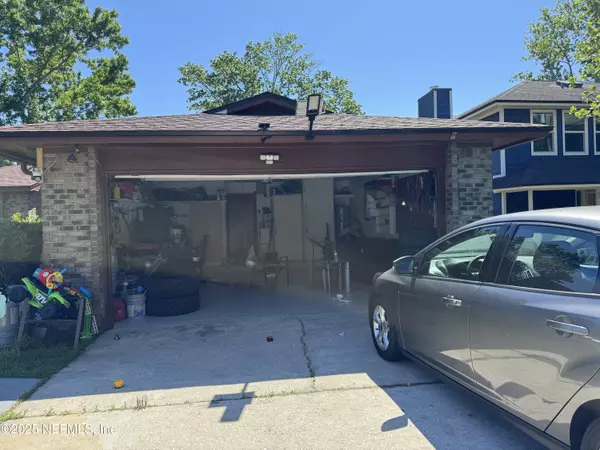 Jacksonville, FL 32225,1717 DERRINGER RD