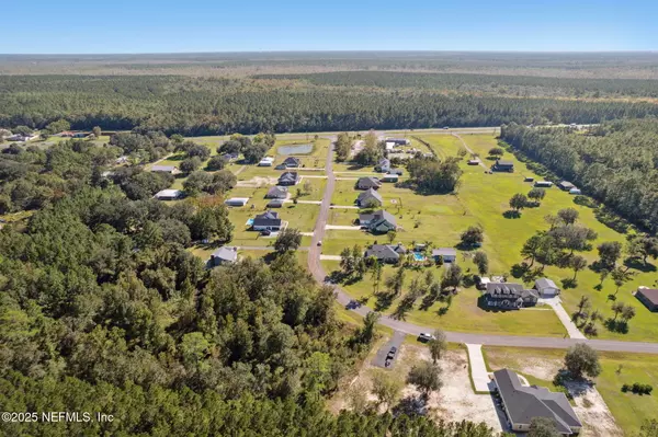 Callahan, FL 32011,66272 ROCKING HORSE LN