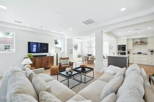 Jacksonville Beach, FL 32250,60 28TH AVE S