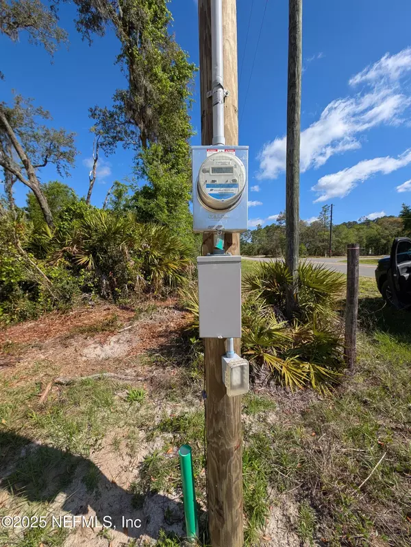 Interlachen, FL 32148,211 IDA BLVD