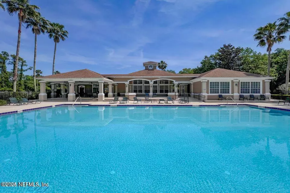 Jacksonville, FL 32256,10550 BAYMEADOWS RD #510