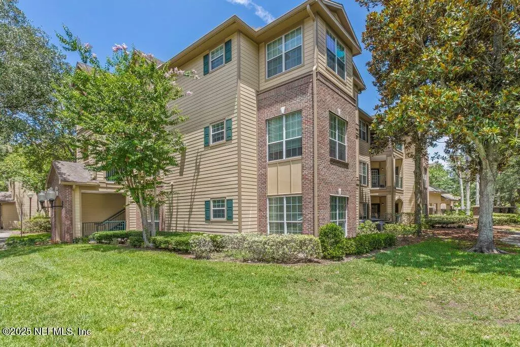 Jacksonville, FL 32256,7800 POINT MEADOWS DR #1035
