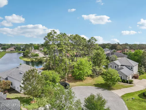 Green Cove Springs, FL 32043,1988 COLONIAL DR