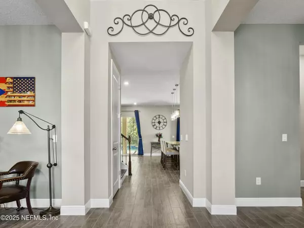 Oviedo, FL 32765,645 AMERICAN HOLLY PL