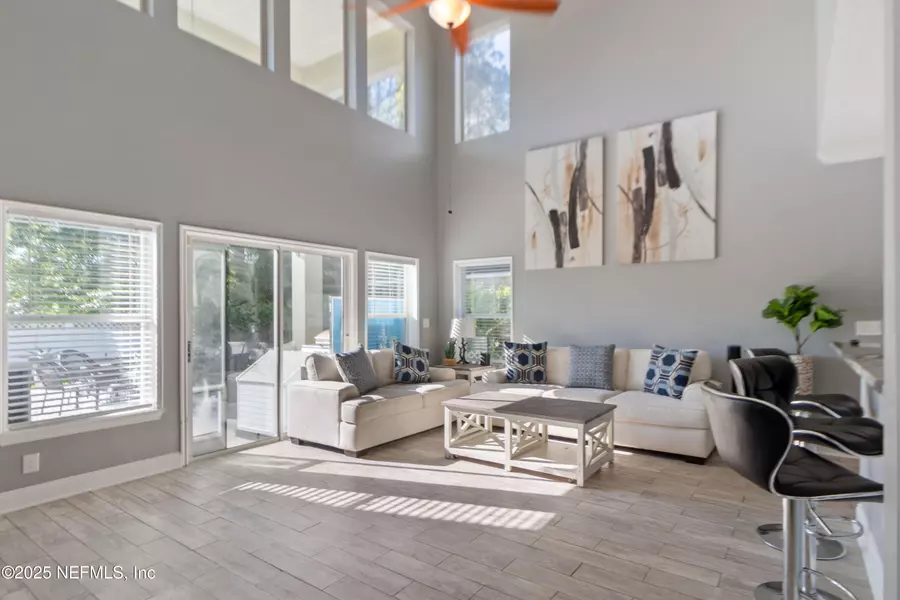 1093 MOOSEHEAD DR, Orange Park, FL 32065