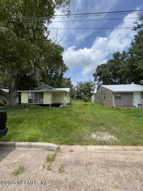 Hastings, FL 32145,218 W FOX ST