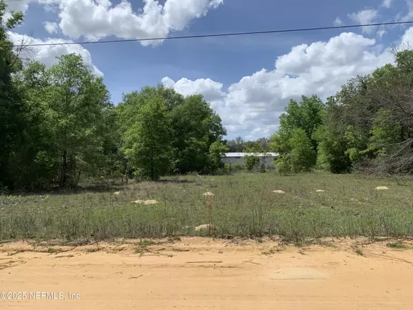 Interlachen, FL 32148,507 KITTY AVE
