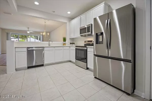 Jacksonville, FL 32224,13439 STONE POND DR