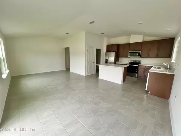 Jacksonville, FL 32219,8284 HAWKES MEADOW DR