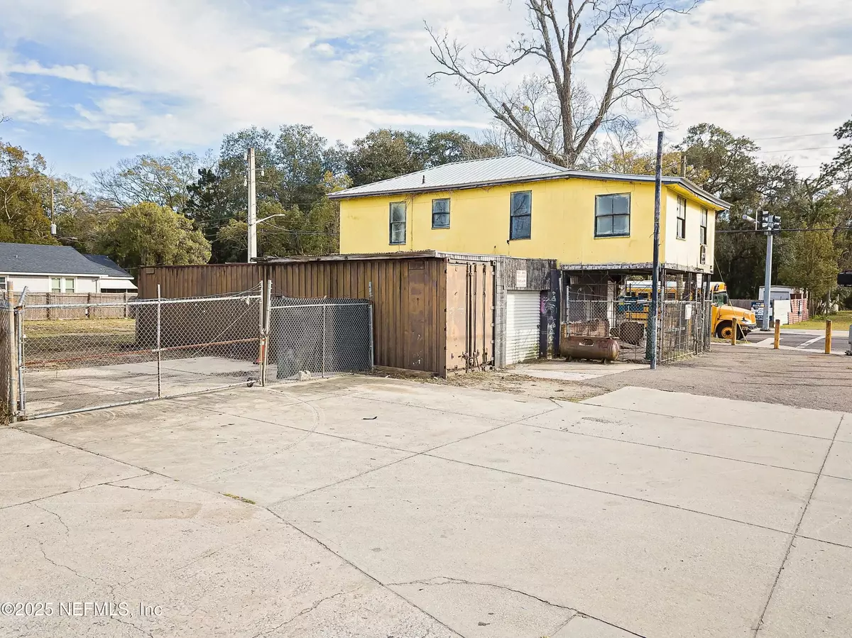 Jacksonville, FL 32254,1005 N MCDUFF AVE