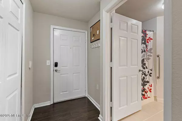Jacksonville, FL 32216,8550 TOUCHTON RD #1318