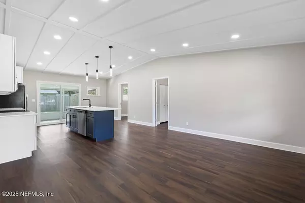 Jacksonville, FL 32244,7438 DEEPWOOD DR N