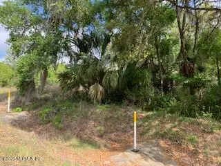 Interlachen, FL 32148,000 CENTRAL AVE