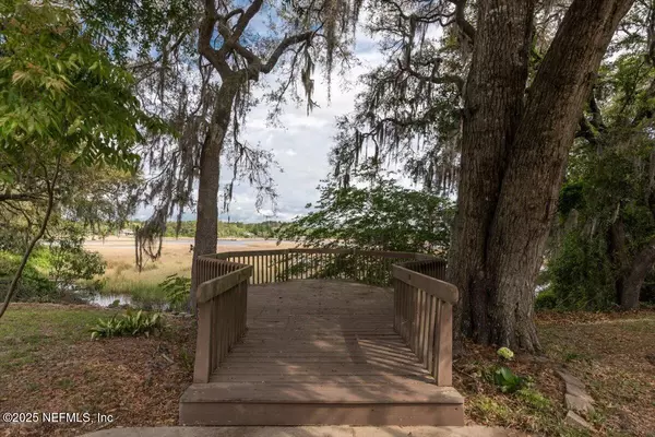 15489 CAPE DR N, Jacksonville, FL 32226