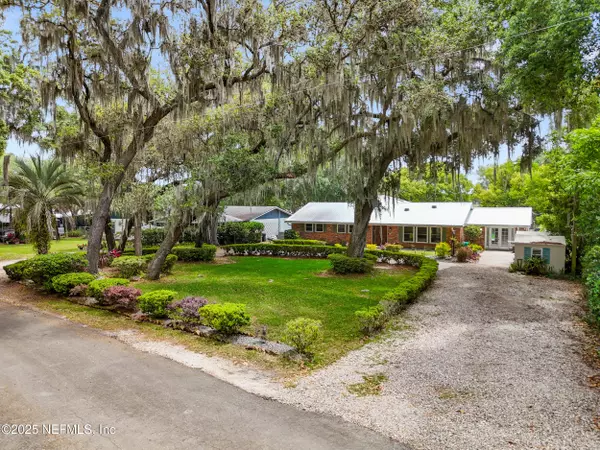 Keystone Heights, FL 32656,49 SE NELSONS POINT RD
