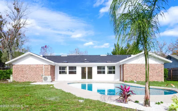 684 MORGAN CIR S, Orange Park, FL 32073