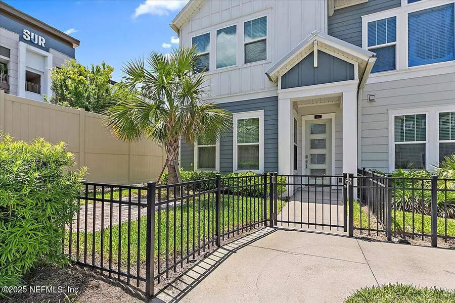 7447 LOGGERHEAD CT, Jacksonville, FL 32256