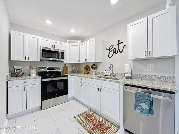 Jacksonville, FL 32208,3350 LANSDELL DR