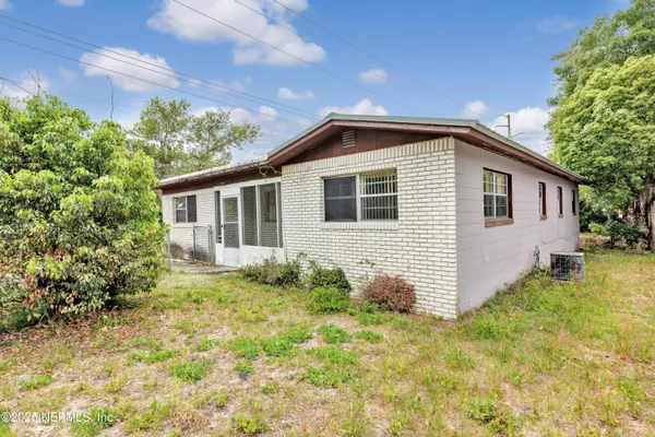 810 MOSELEY AVE, Palatka, FL 32177