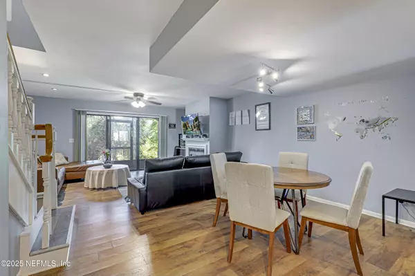 Jacksonville, FL 32256,8118 BAYMEADOWS CIR E #6