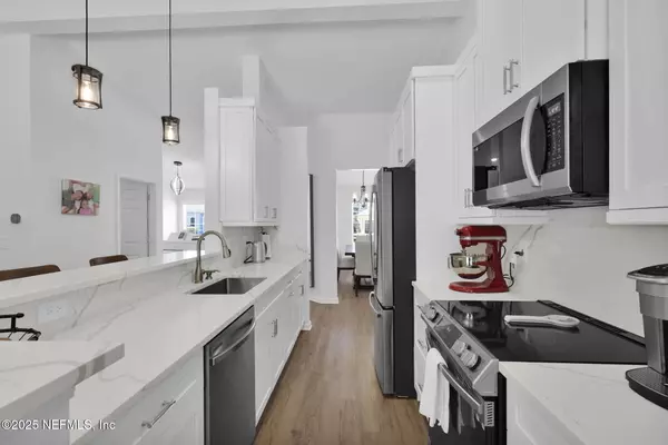 Jacksonville, FL 32246,2533 CARRIAGE LAMP DR