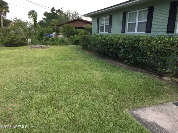 Jacksonville, FL 32277,6938 CORKWOOD RD