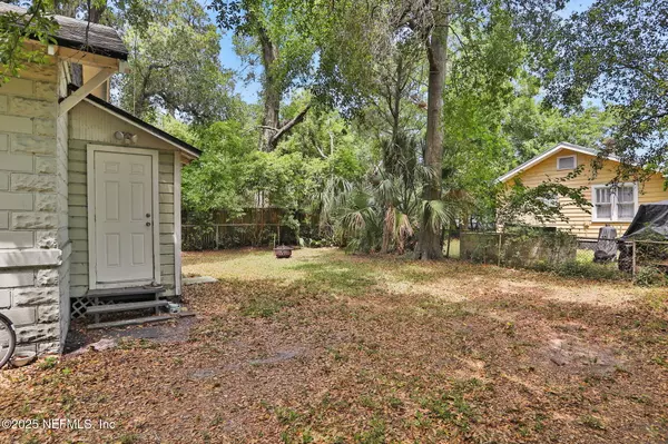 Jacksonville, FL 32206,333 E 18TH ST