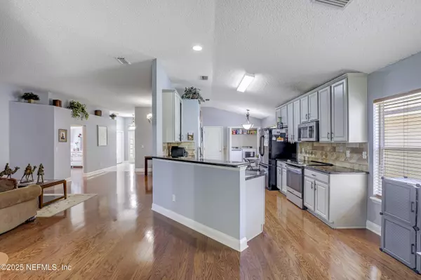 Jacksonville, FL 32221,2548 CARSON OAKS DR