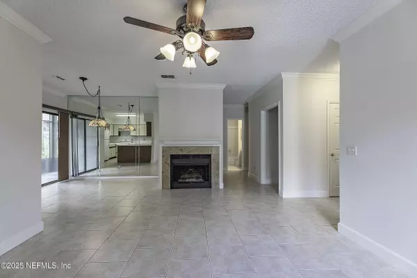 Jacksonville, FL 32256,2501 WOOD HILL DR #2501