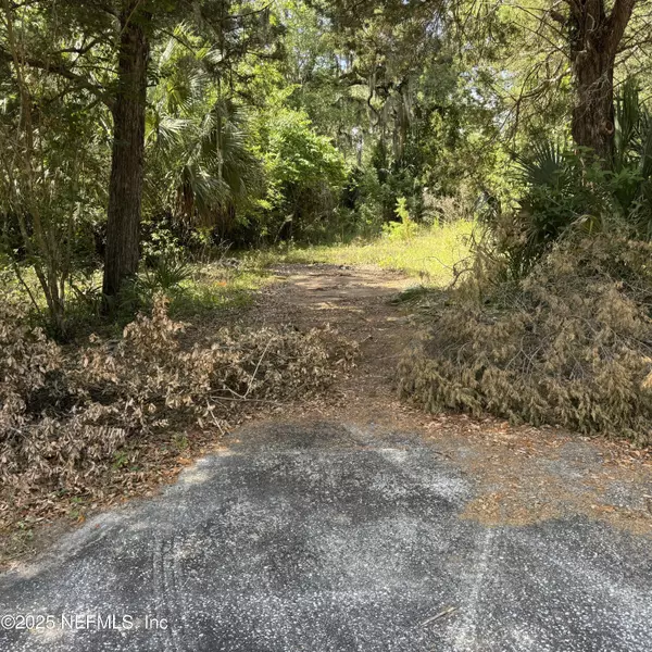 Interlachen, FL 32148,101 ROSE DR