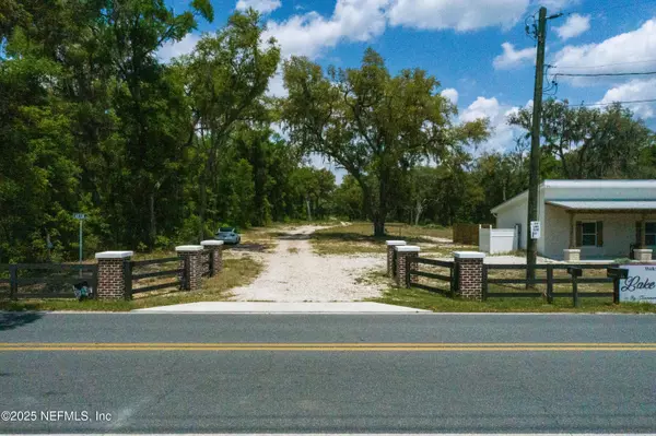Interlachen, FL 32148,130 LAKE ELIN LN