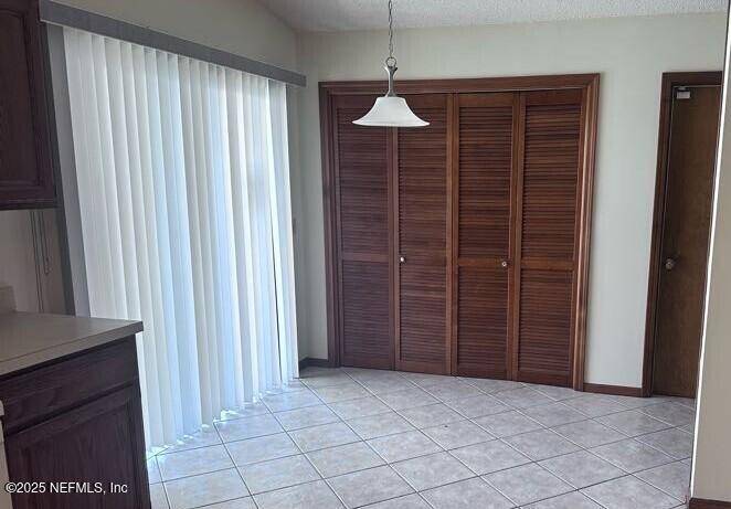 Jacksonville, FL 32210,5463 MARINERS COVE DR