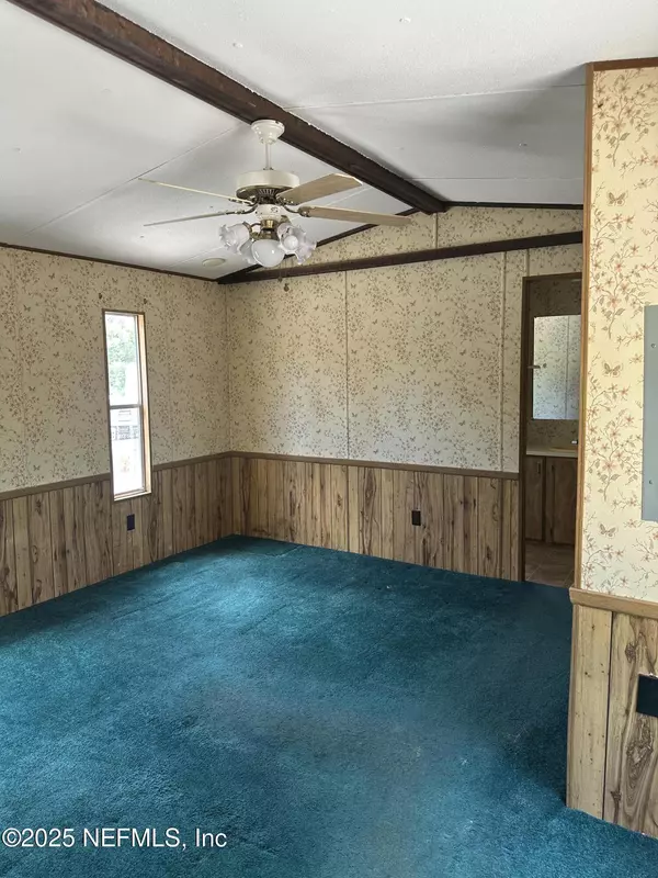 Pomona Park, FL 32181,155 LAKE MARGARET BLVD