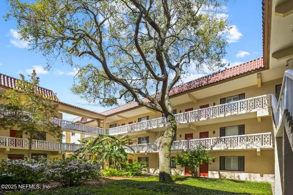 Atlantic Beach, FL 32233,1830 SEVILLA BLVD #208